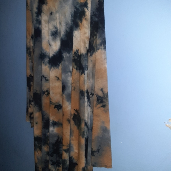 The dyed dress size large - Picture 2 of 6